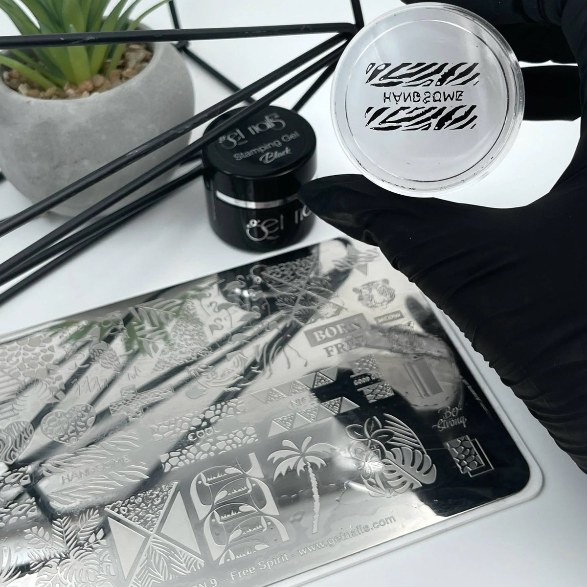 Plaque de stamping GN 9 - Free Spirit