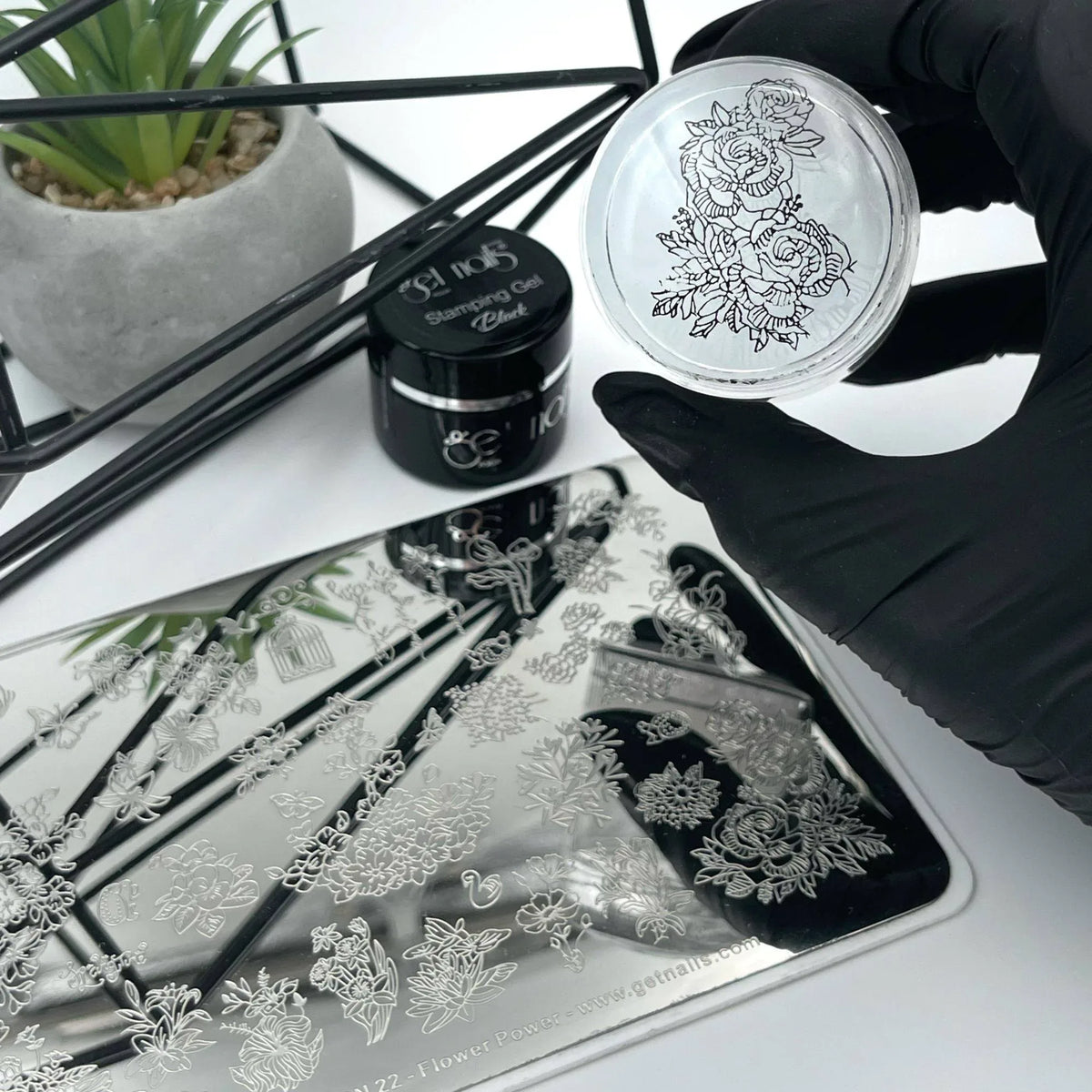 Stamping Plate GN 22 - Flower Power