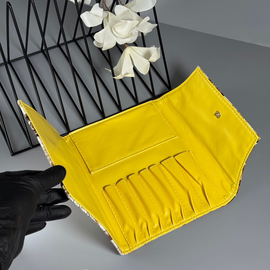 Brush Pouch 2