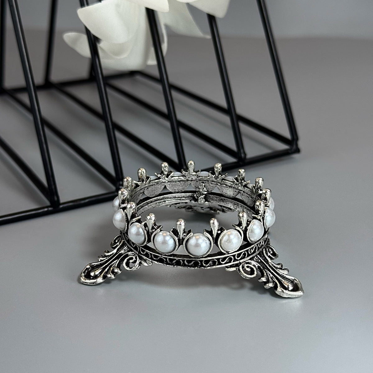 Brush Stand Vintage Silver GN