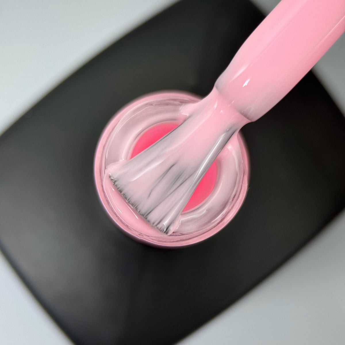 Builder in Bottle Baby Pink | Gel de construction auto-égalisant en flacon