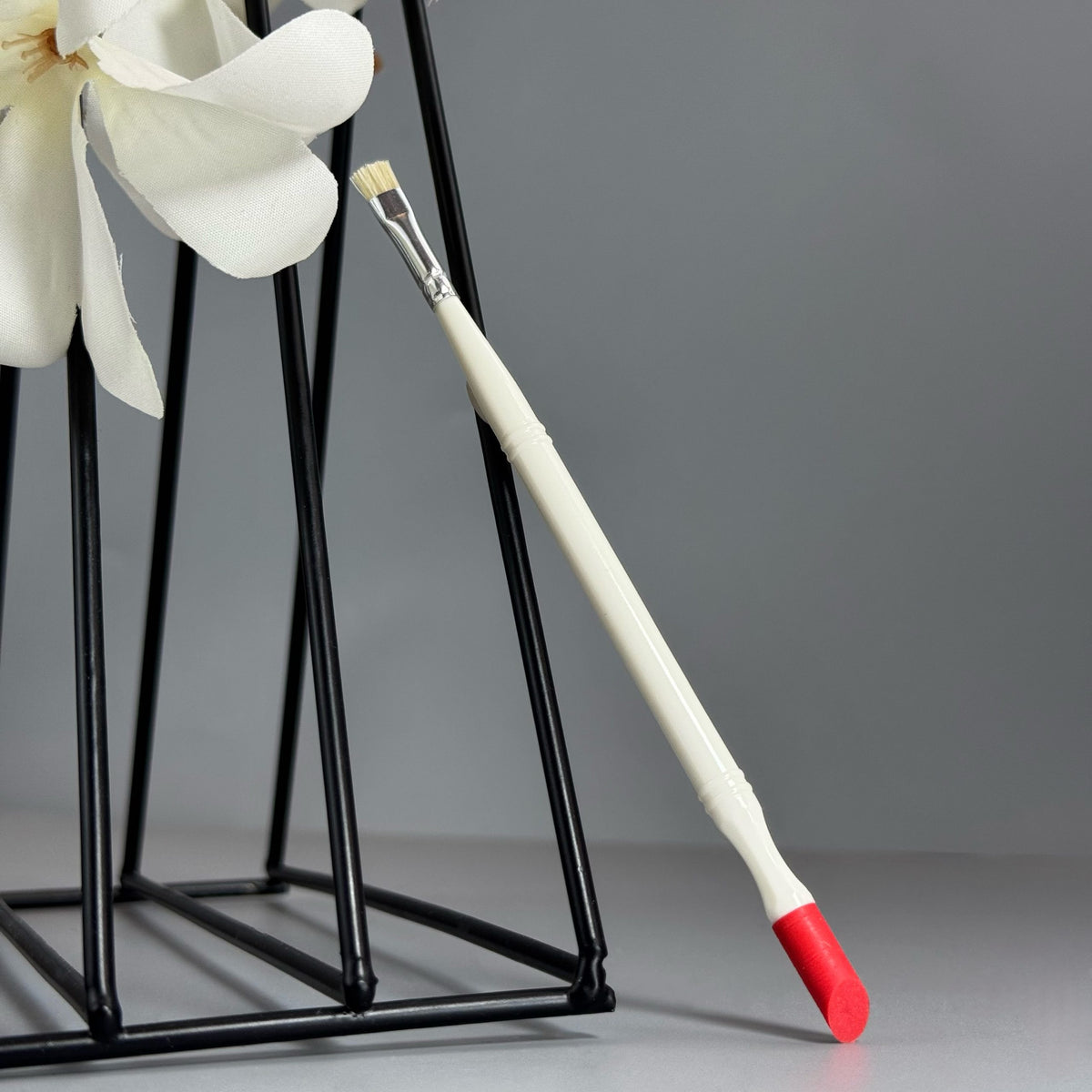 Cuticle Pusher Brush GN