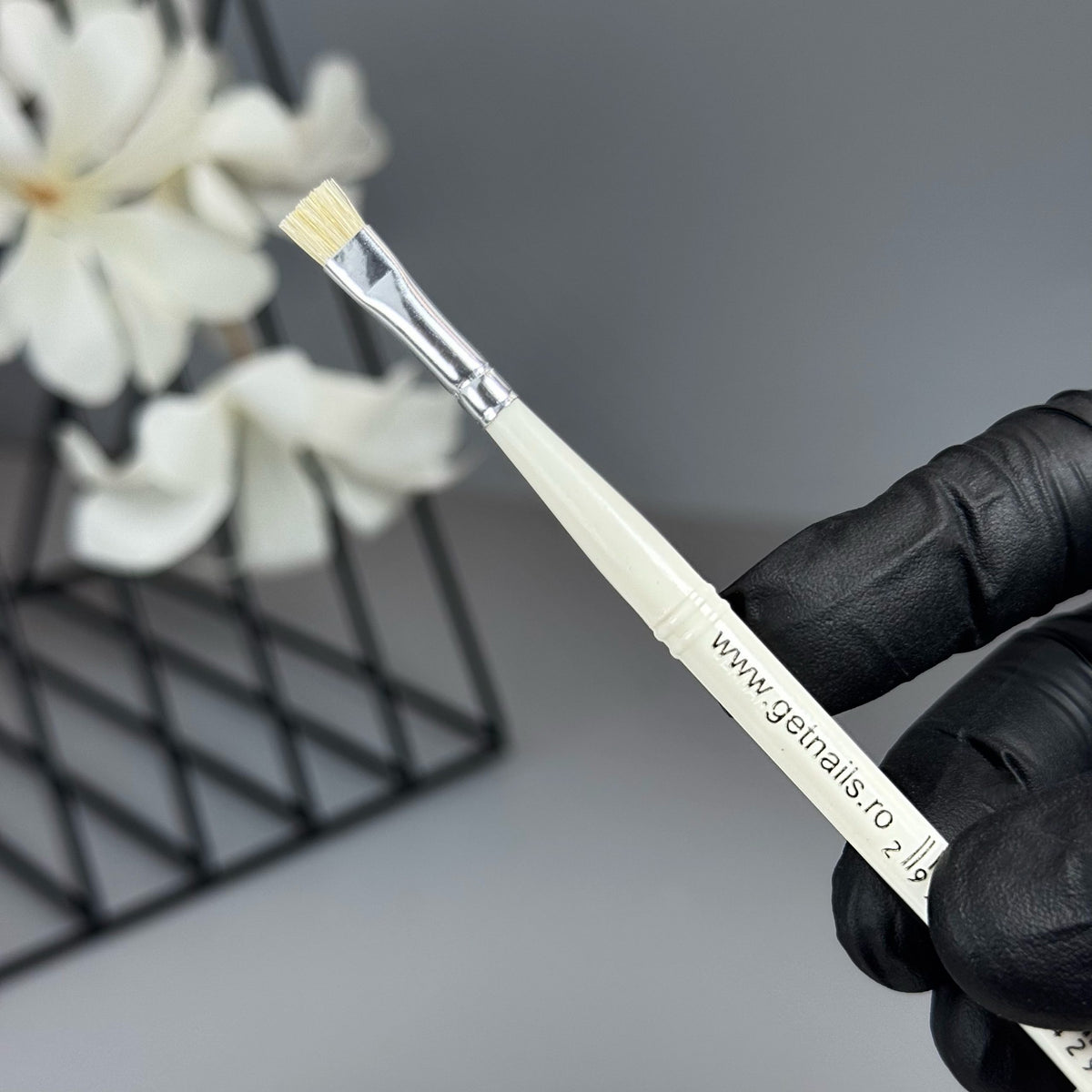 Cuticle Pusher Brush GN
