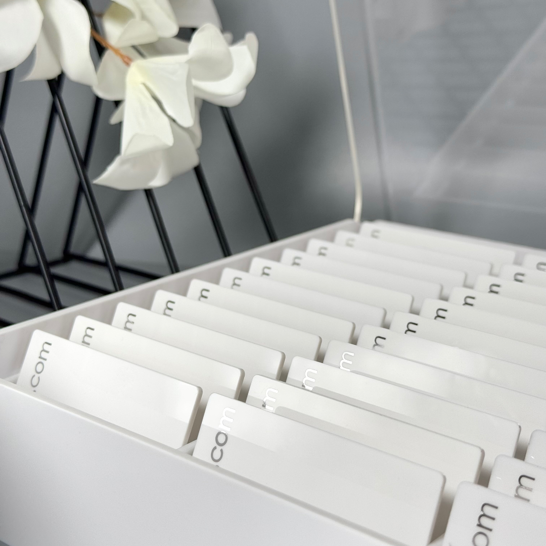 Display Box 44 White GN