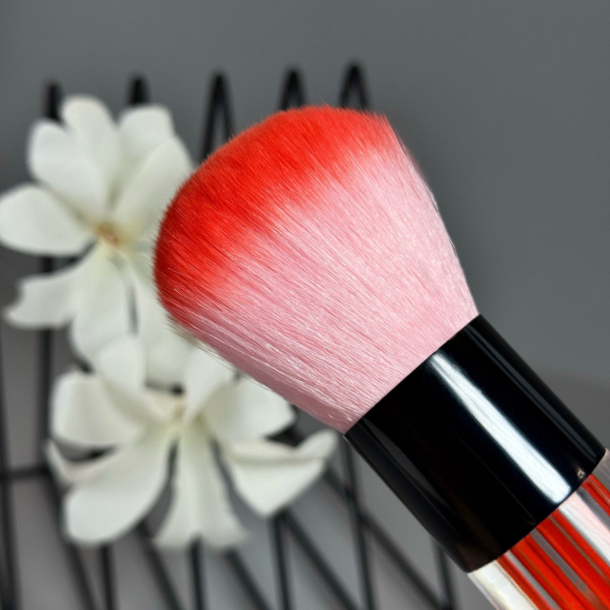 Dust Brush Clear Red GN