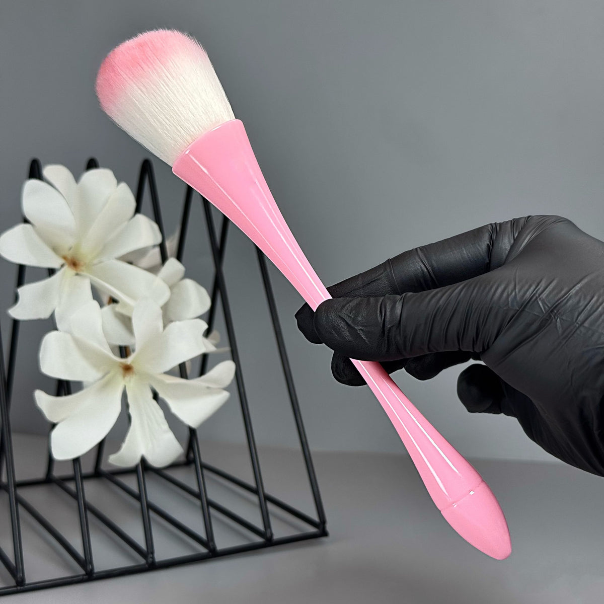 Long Pink Dust Brush GN
