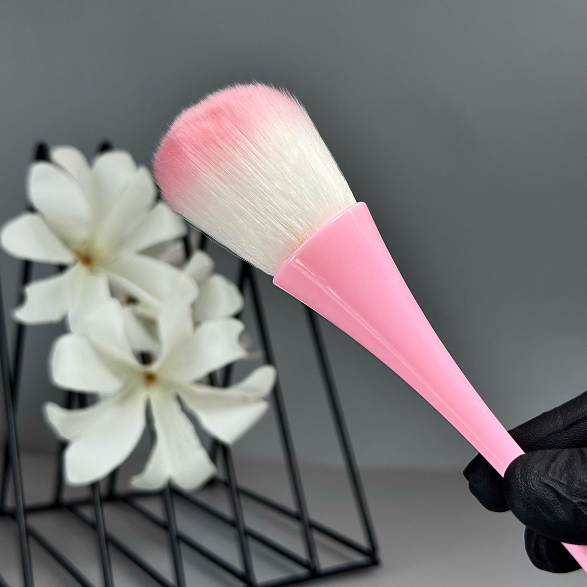 Long Pink Dust Brush GN