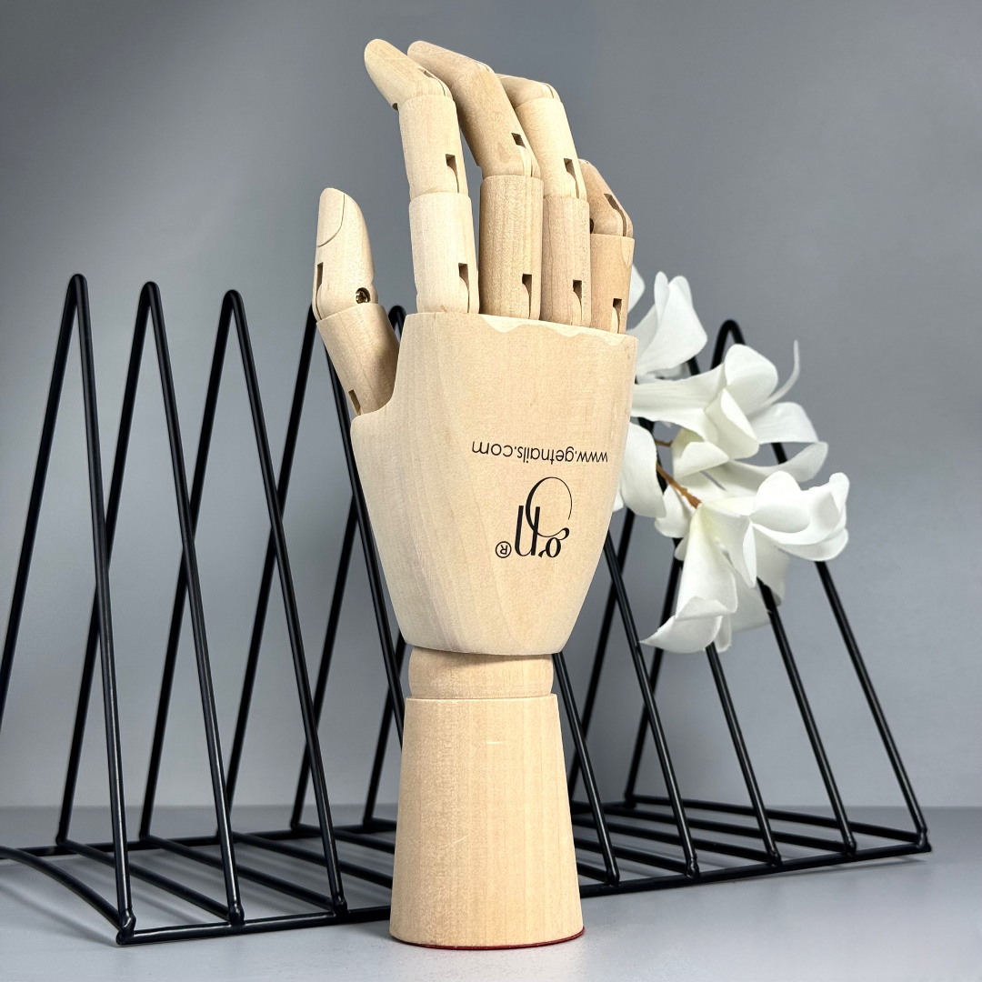 Model Wooden Hand GN
