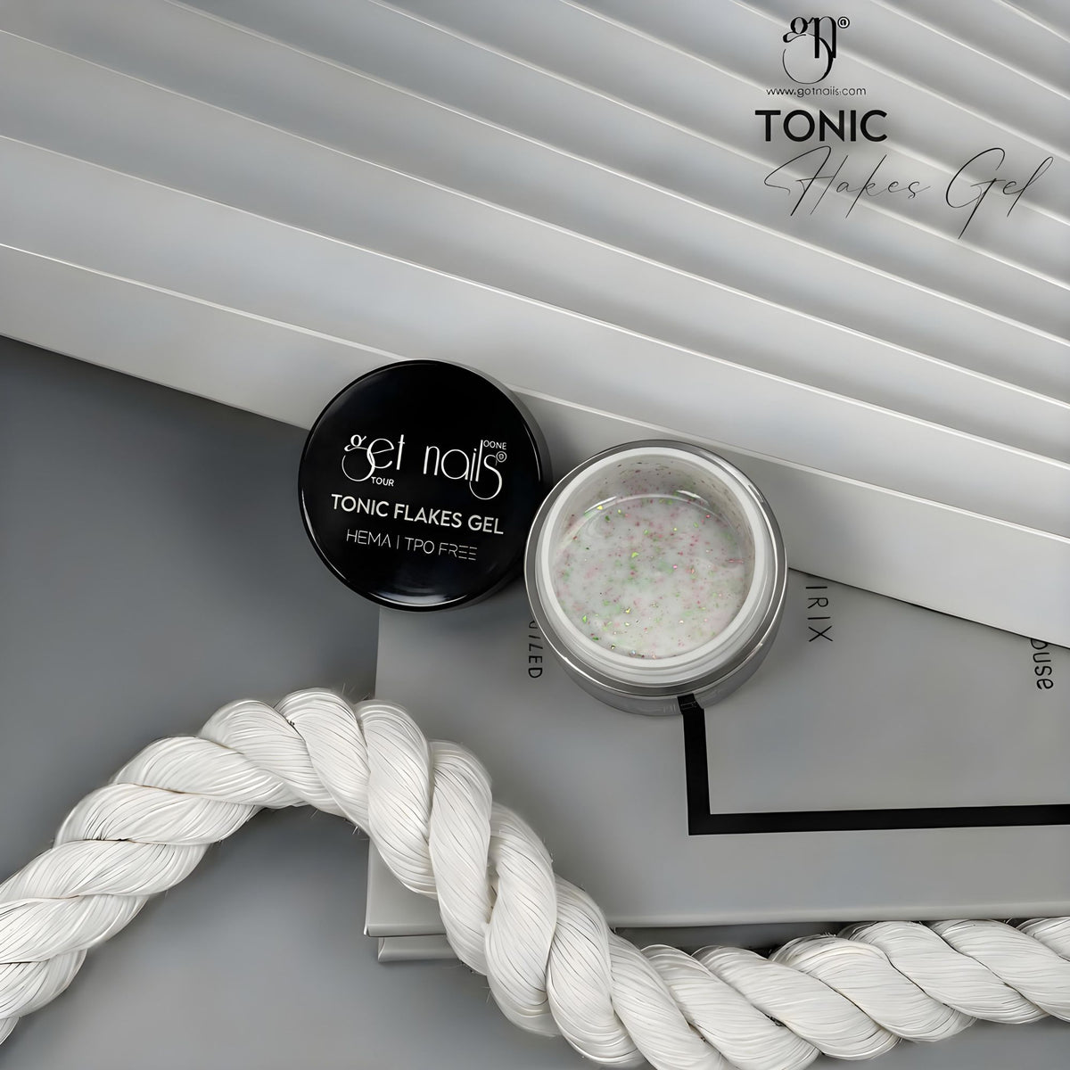 Tonic Flakes Gel Sample